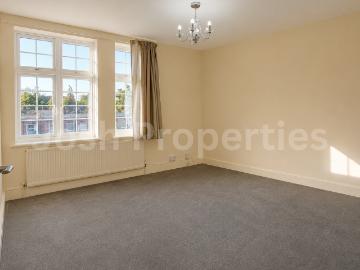 3 bedroom flat to rent