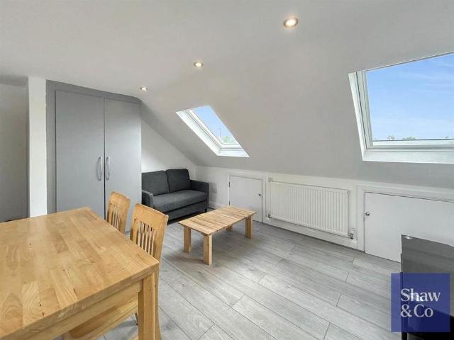 3 bedroom flat to rent