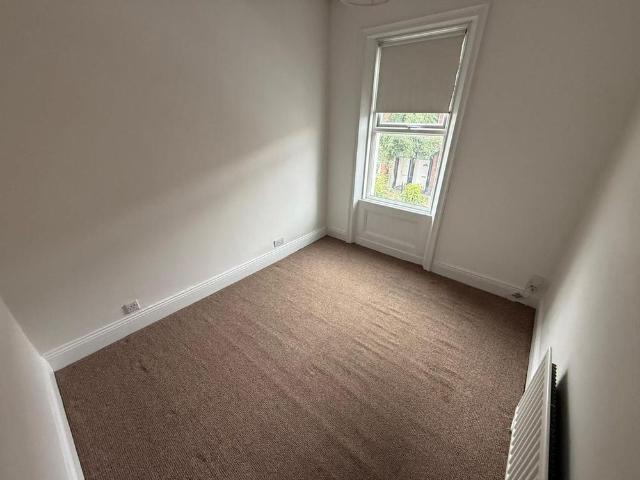 3 bedroom flat to rent