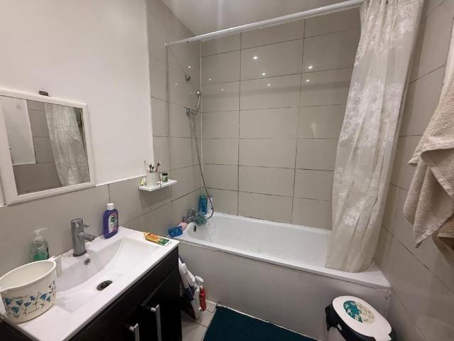 3 bedroom flat to rent