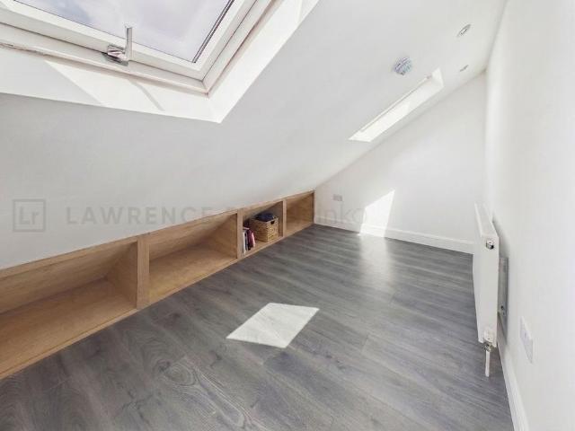 3 bedroom flat to rent