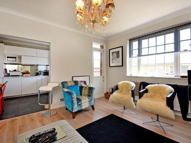 3 bedroom flat to rent