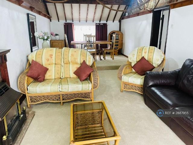 3 bedroom flat to rent