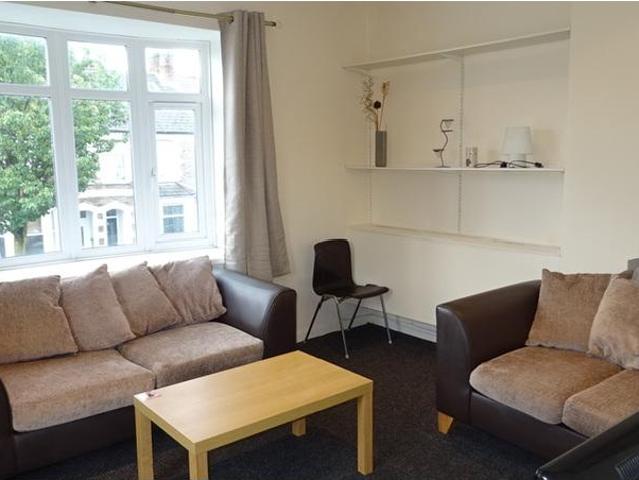 3 bedroom flat to rent