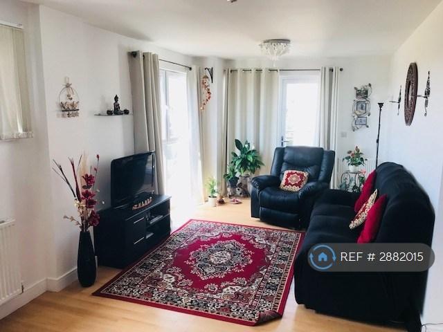 3 bedroom flat to rent