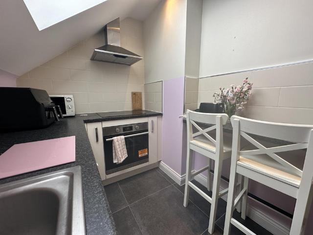 3 bedroom flat to rent