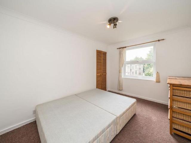 3 bedroom flat to rent