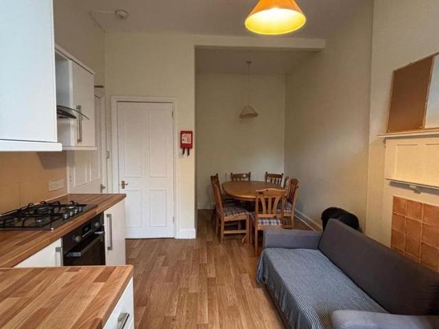 3 bedroom flat to rent