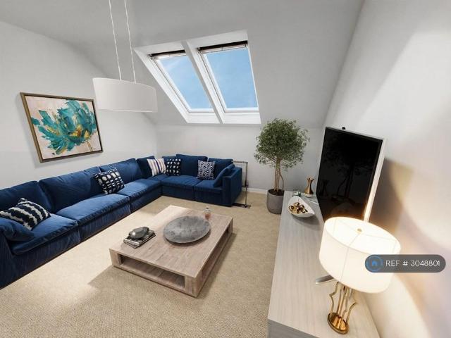 3 bedroom flat to rent