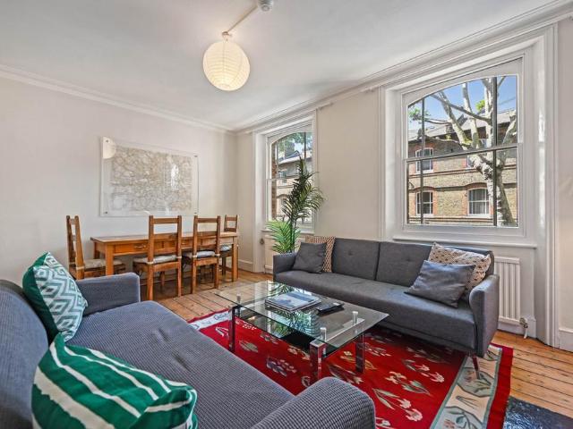 3 bedroom flat to rent