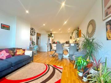 3 bedroom flat to rent