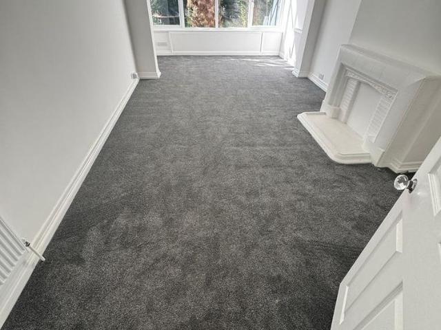 3 bedroom flat to rent