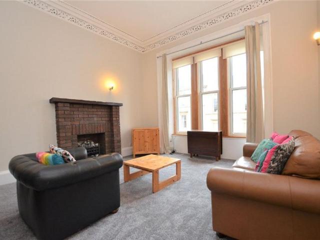 3 bedroom flat to rent