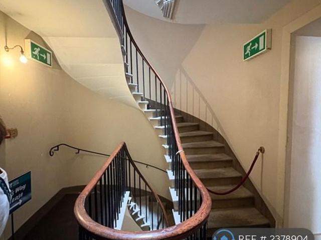 4 bedroom flat to rent