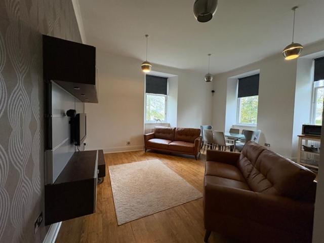 3 bedroom flat to rent