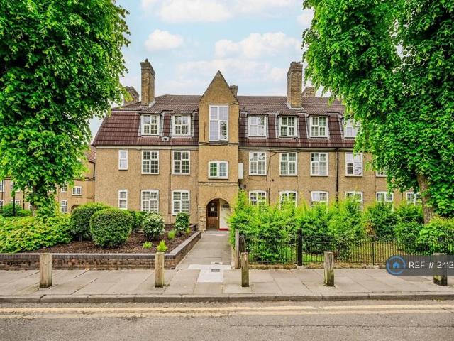 3 bedroom flat to rent