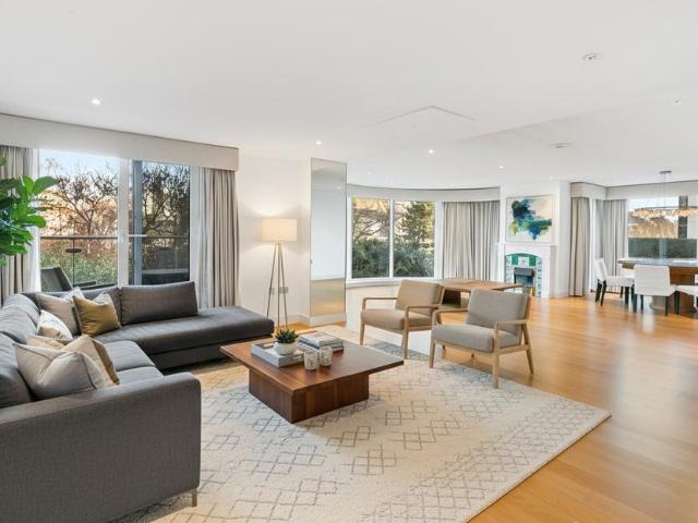 3 bedroom flat to rent