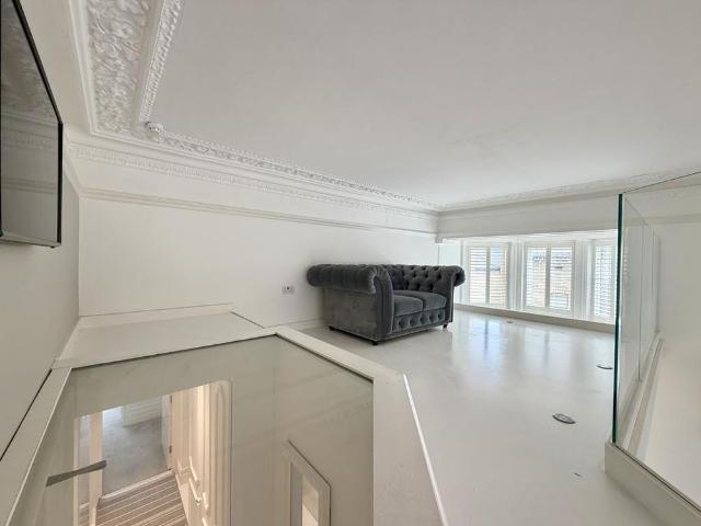 3 bedroom flat to rent