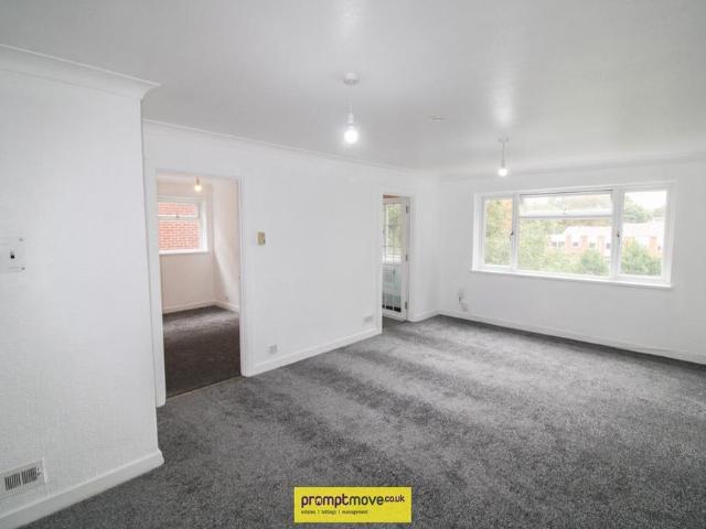 3 bedroom flat to rent