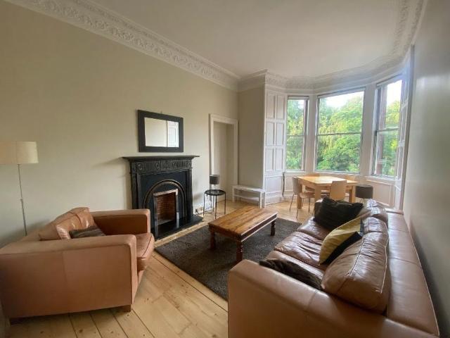 3 bedroom flat to rent