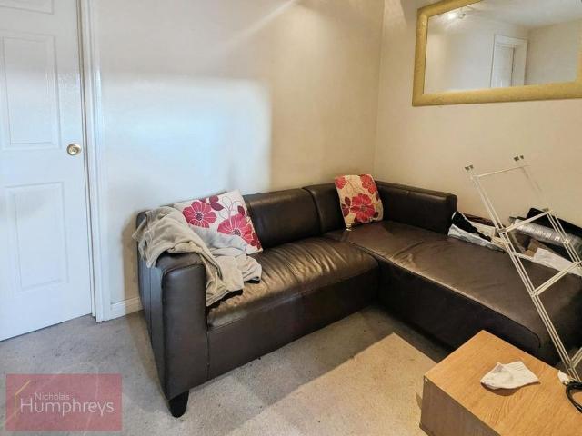 3 bedroom flat to rent