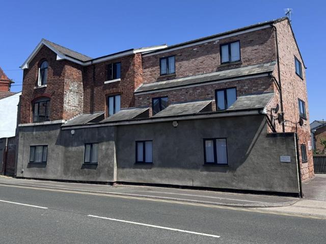 3 bedroom flat to rent