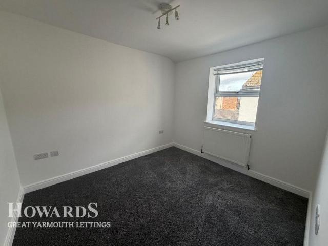 3 bedroom flat to rent
