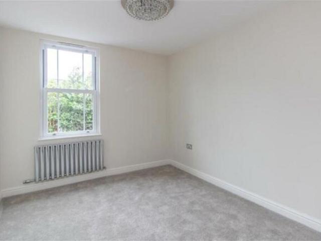 3 bedroom flat to rent