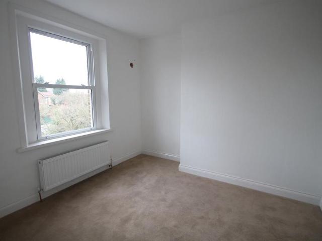 3 bedroom flat to rent