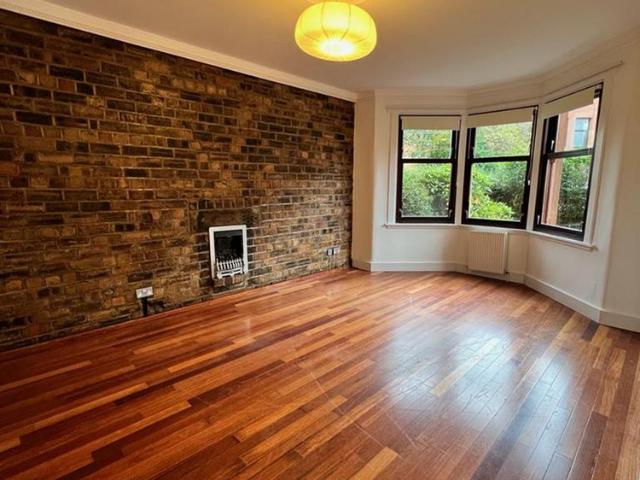 3 bedroom flat to rent