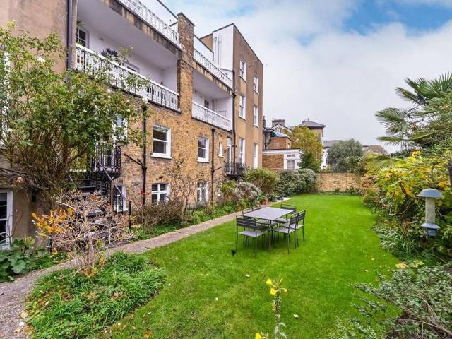 3 bedroom flat to rent