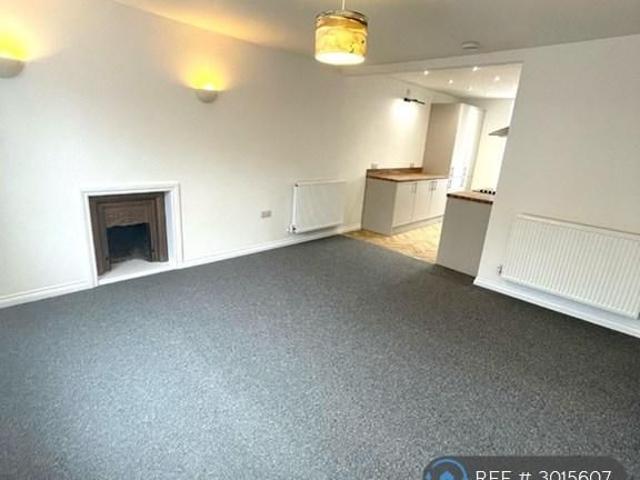 3 bedroom flat to rent
