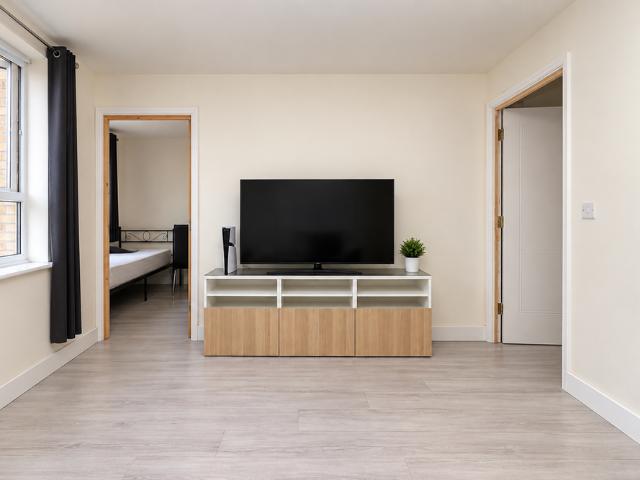 3 bedroom flat to rent