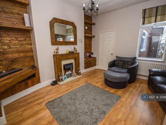 3 bedroom flat to rent