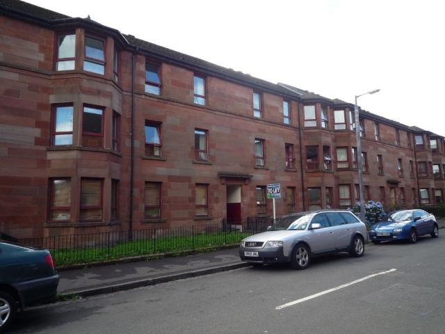 3 bedroom Flat To Rent
