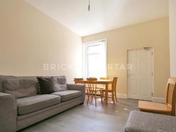 3 bedroom flat to rent