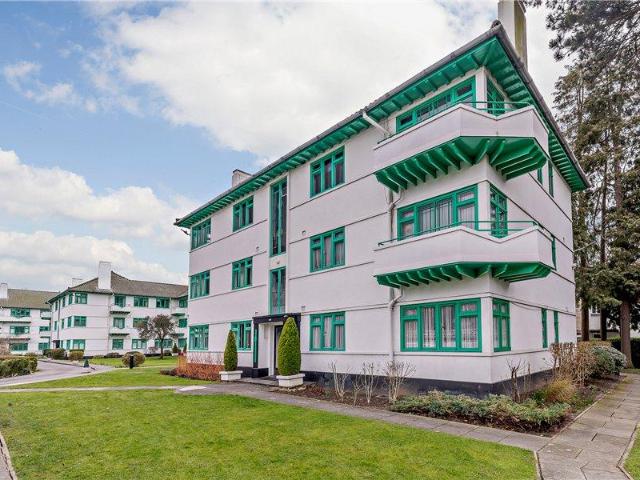 3 bedroom flat to rent