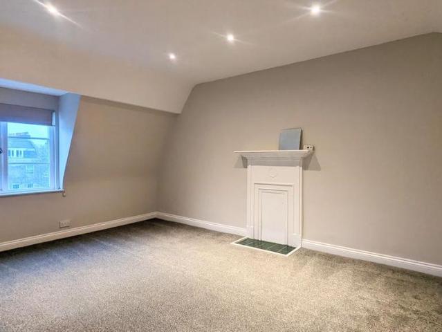 3 bedroom flat to rent