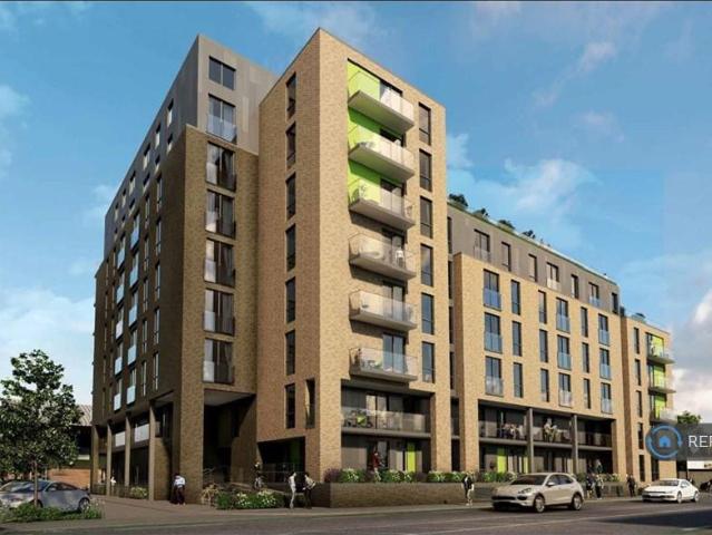 3 bedroom flat to rent
