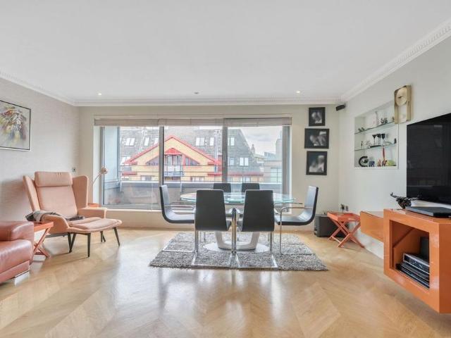 3 bedroom flat to rent