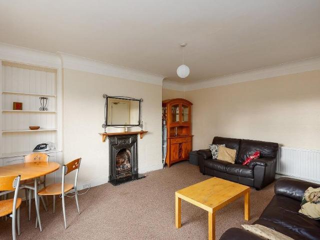 3 bedroom flat to rent