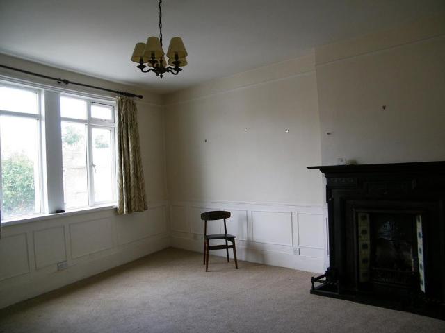 3 bedroom flat to rent