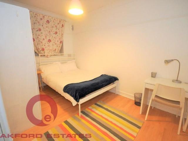3 bedroom flat to rent