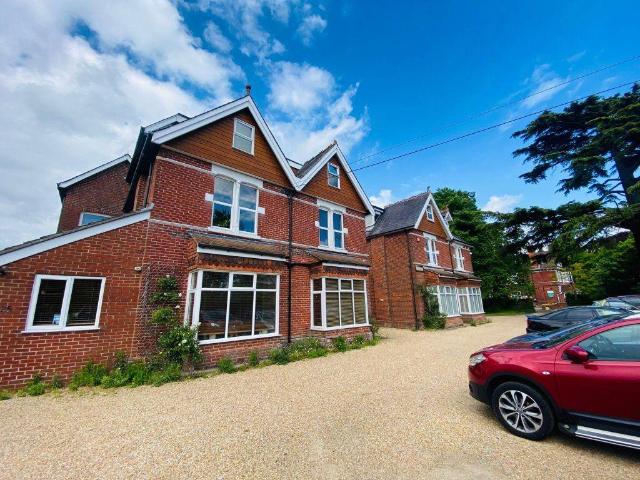 3 bedroom flat to rent
