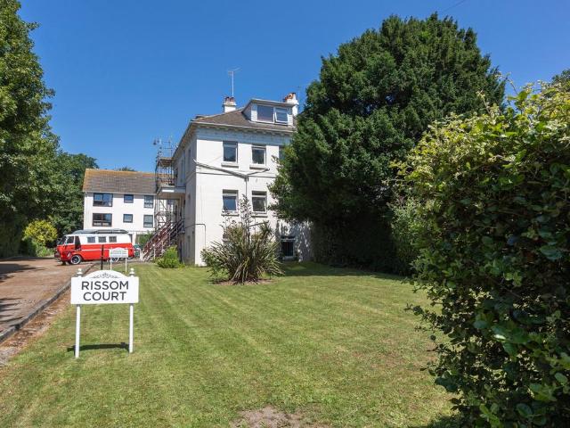 3 bedroom flat to rent