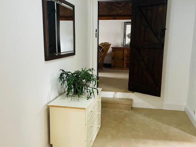 3 bedroom flat to rent