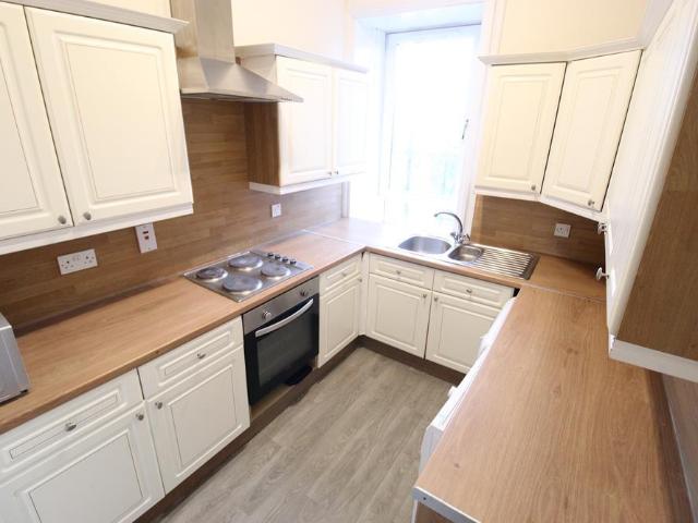 3 bedroom flat to rent