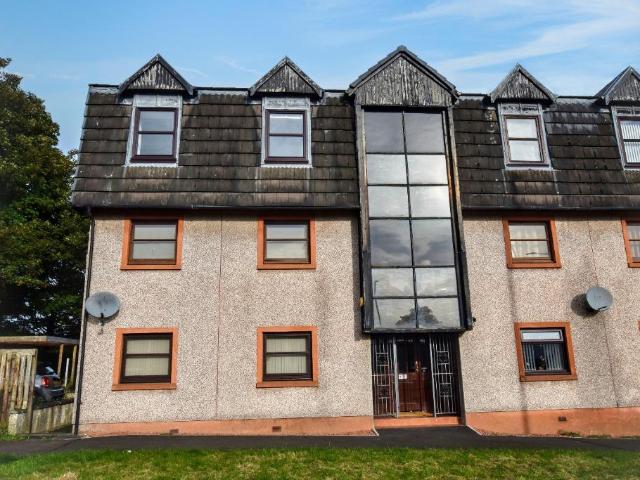3 bedroom flat to rent