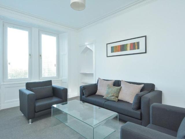 3 bedroom flat to rent
