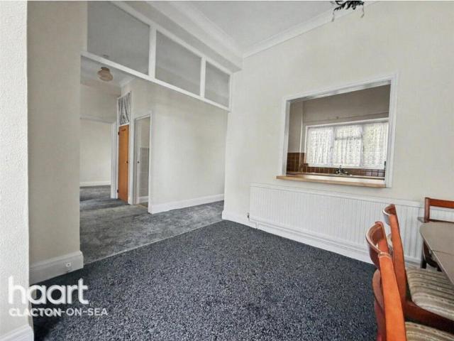 3 bedroom flat to rent